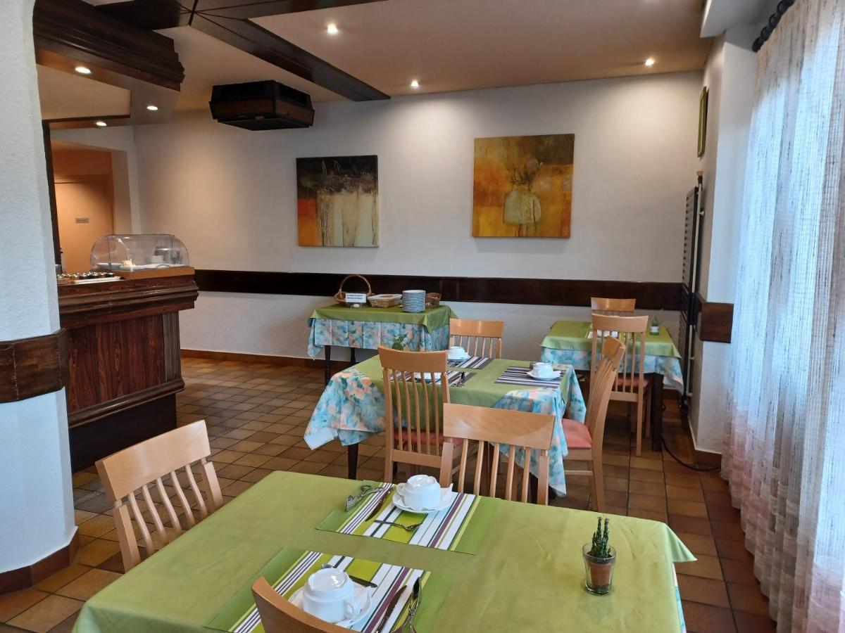 Logis - Hotel Restaurant Bellevue Анси Екстериор снимка