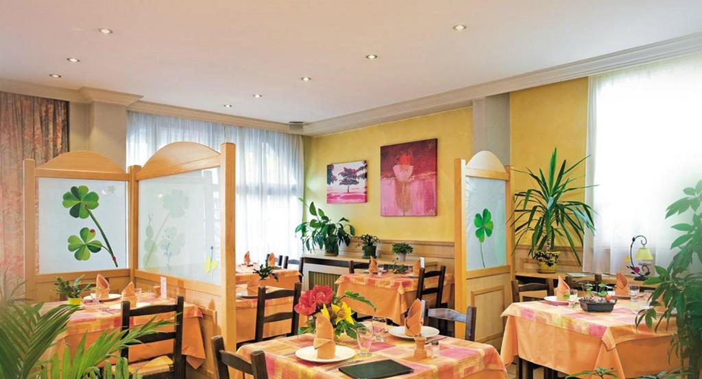 Logis - Hotel Restaurant Bellevue Анси Екстериор снимка